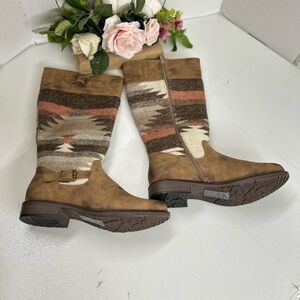 Natural Reflections Brown and Tan Patterned Boots